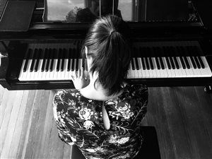 Minhae Lee, Piano Instructor